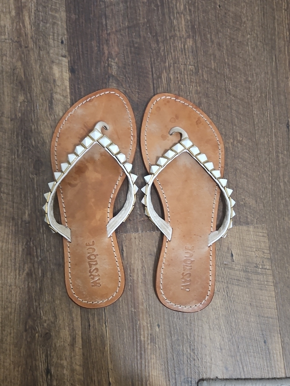 Mystique White Gold Sandals 10